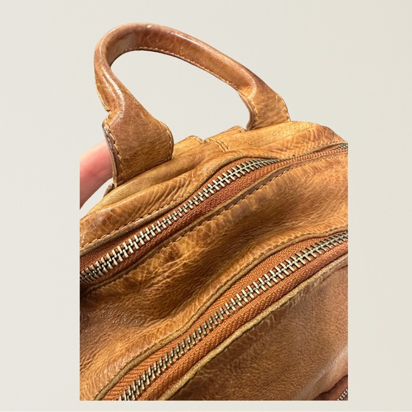 Vilenca Leather Backpack - Picture 2 of 4